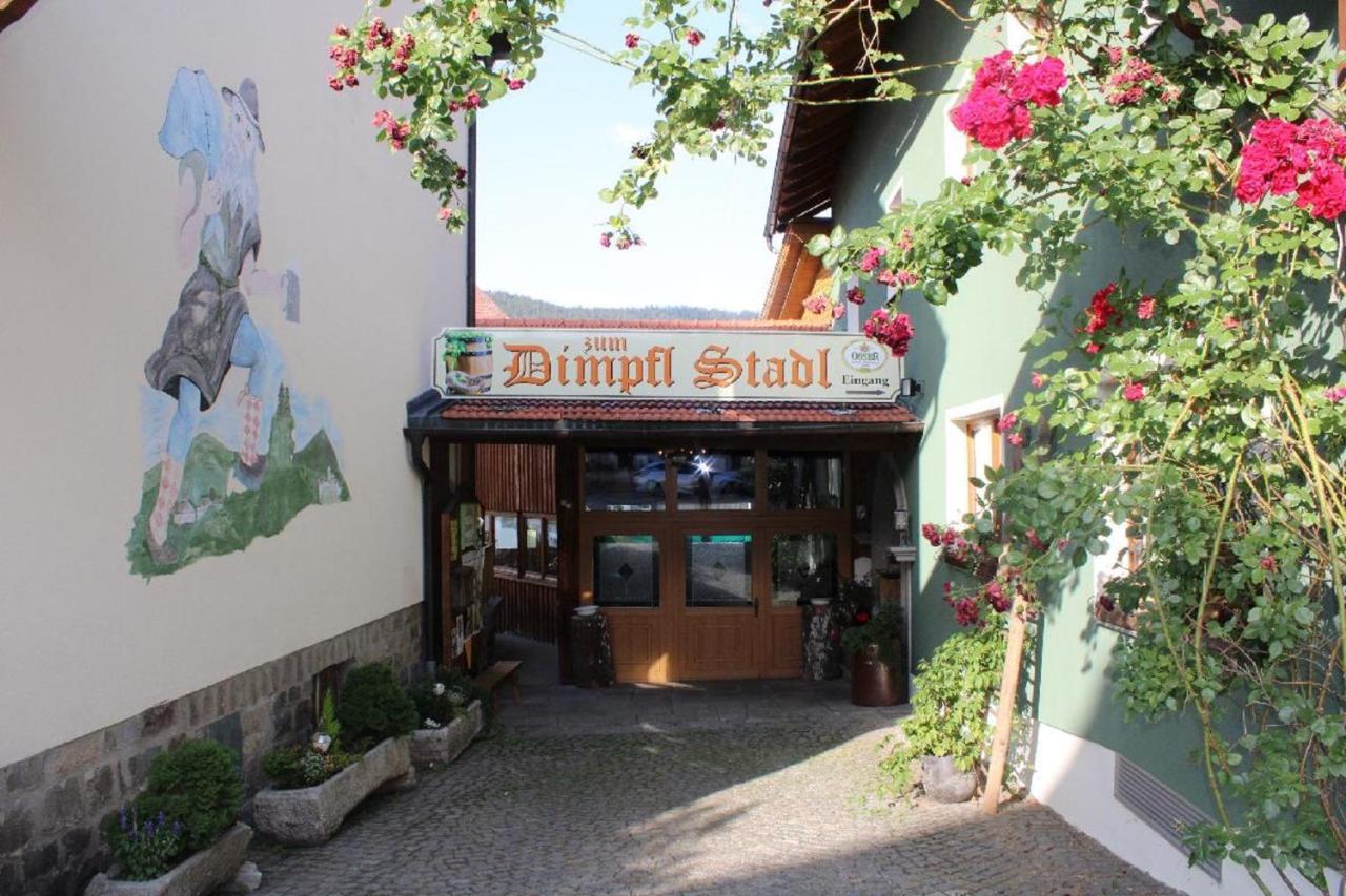 Bayerische Gastwirtschaft Dimpfl-Stadl ラム エクステリア 写真